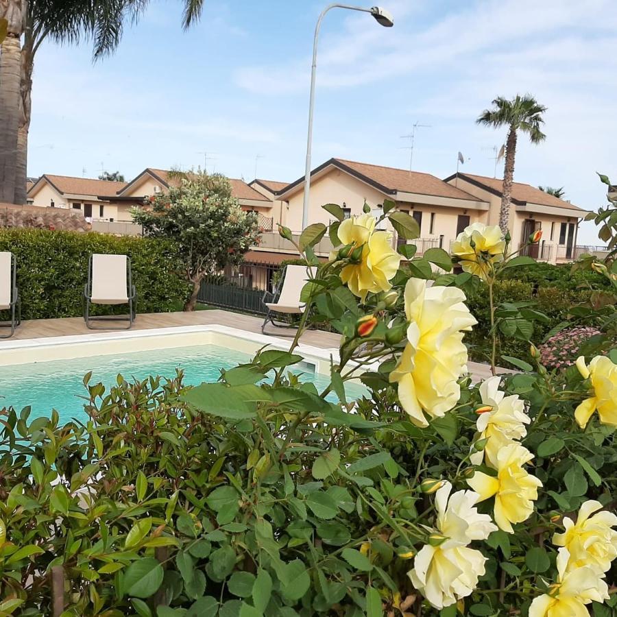 Casa vacanze ETNA COCUS Santa Venerina Esterno foto
