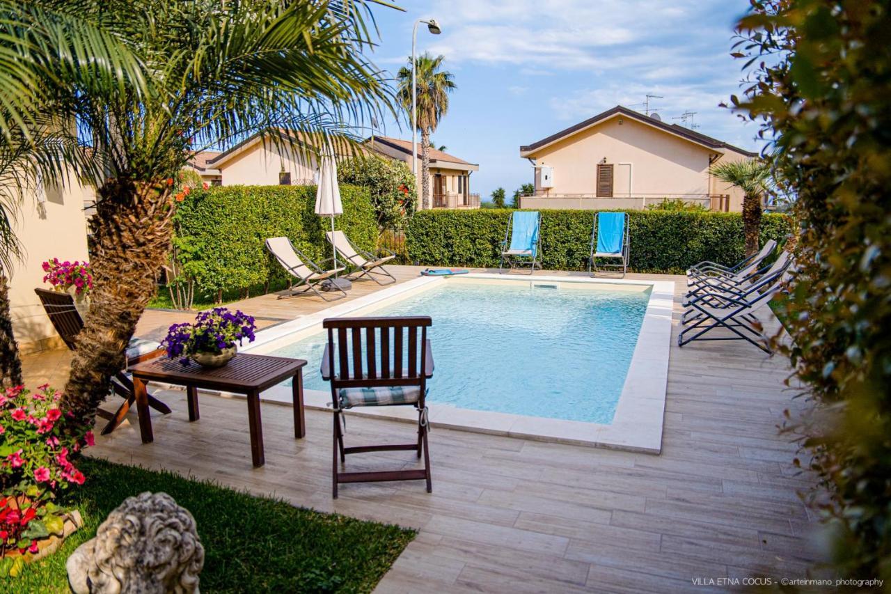 Casa vacanze ETNA COCUS Santa Venerina Esterno foto