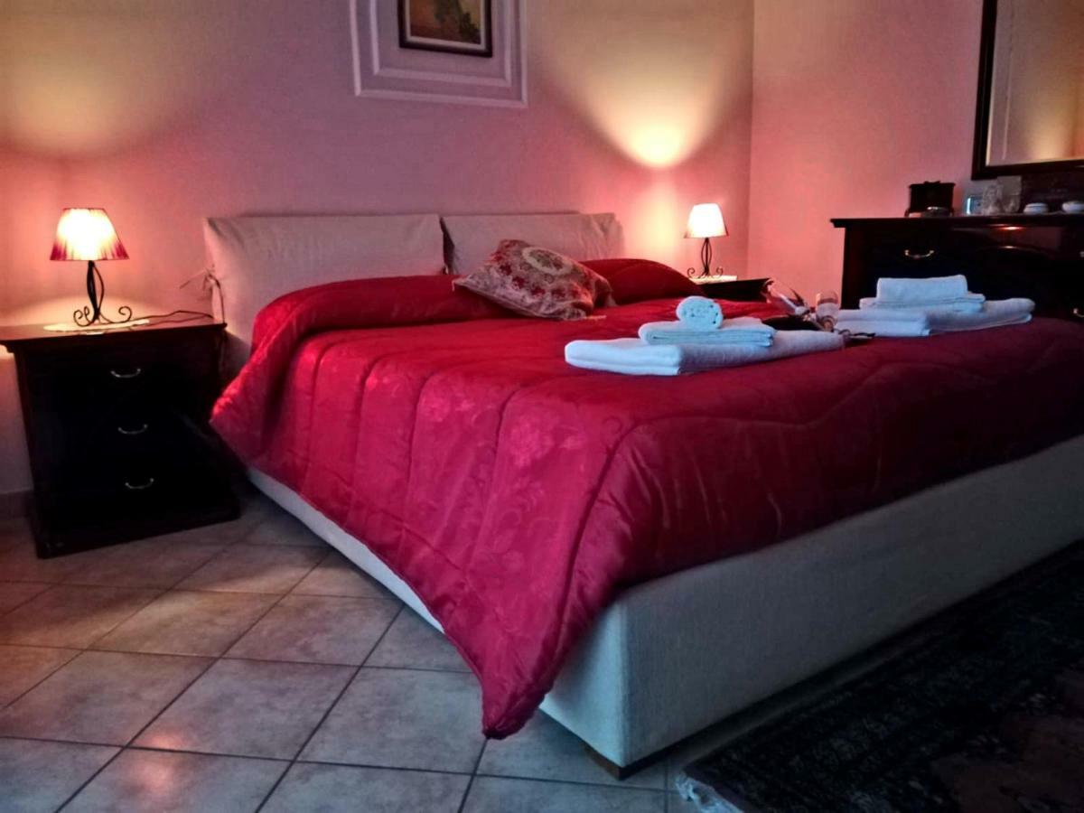 Casa vacanze ETNA COCUS Santa Venerina Esterno foto