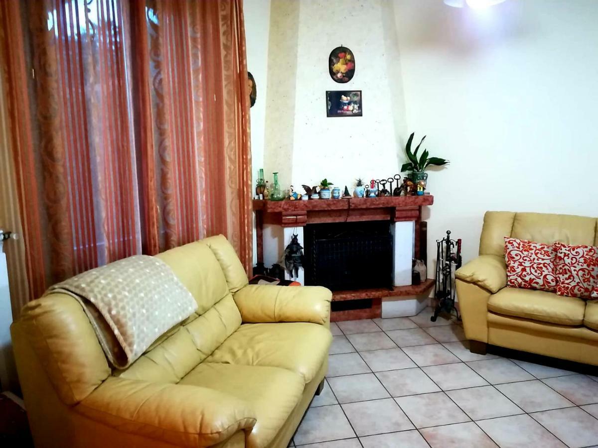 Casa vacanze ETNA COCUS Santa Venerina Esterno foto