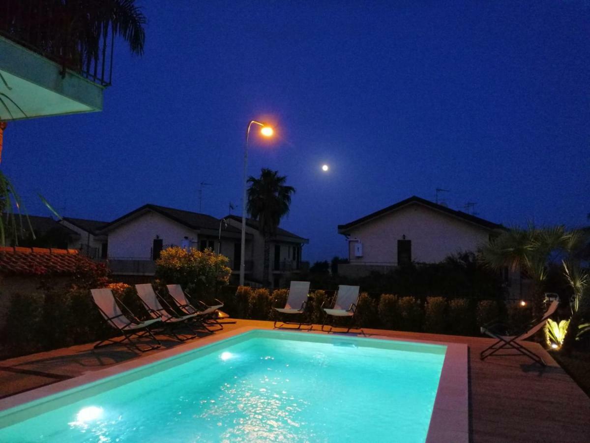 Casa vacanze ETNA COCUS Santa Venerina Esterno foto